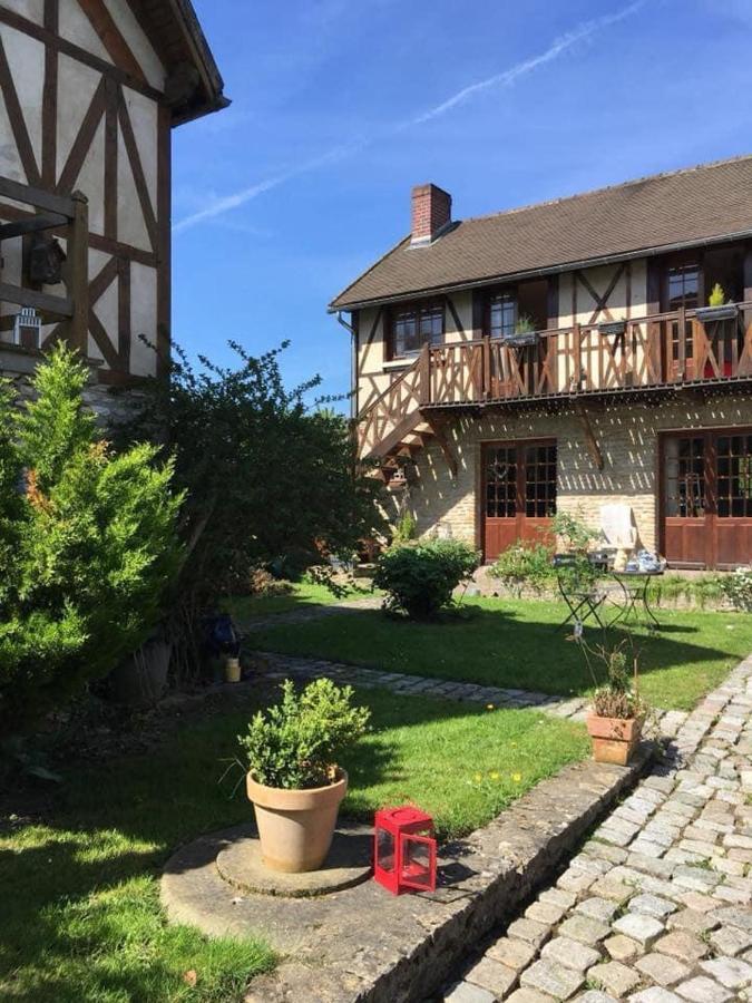 Au Fil De L'Eau & Gite "Le Jardin Du Moulin" Fourges ภายนอก รูปภาพ